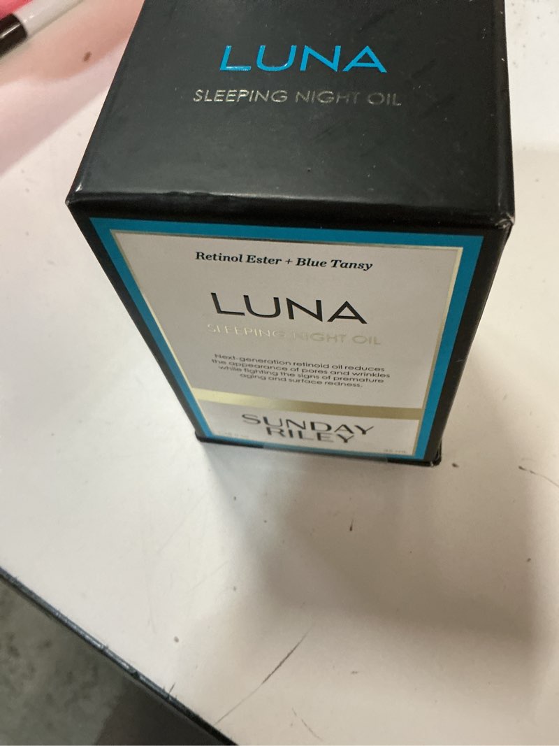 Condition photo showing New/Like New for (( UNKNOWN EXPIRATION DATE))Sunday Riley Luna Retinol Sleeping Anti Aging Night Face Oil 1.18 Fl Oz (Pack of 1)