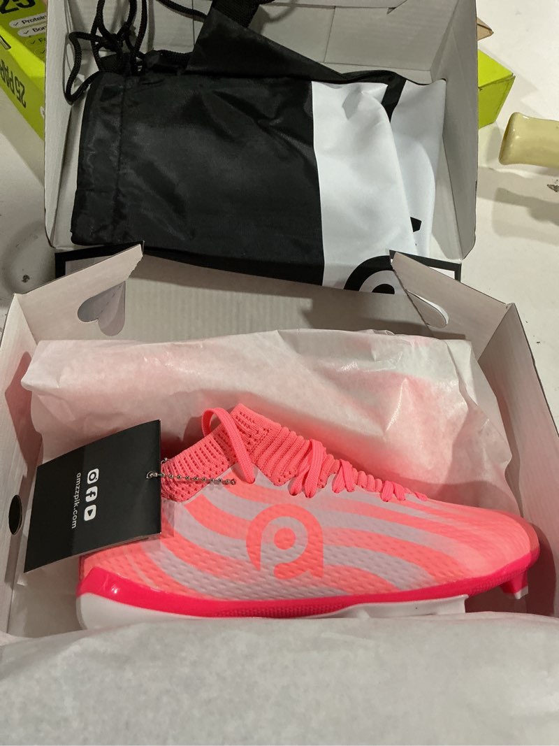 Condition photo showing Good Condition for AMZZPIK Kids Soccer Cleats for Little/Big Kid Size 11C-6Y Youth Professional Cleat for Boys and Girls 1 Little Kid Light Pink