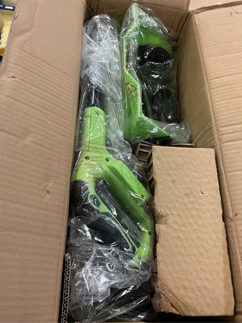 Condition photo showing Good Condition for Earthwise 20-Volt 12-Inch Cordless Electric Snow Thrower