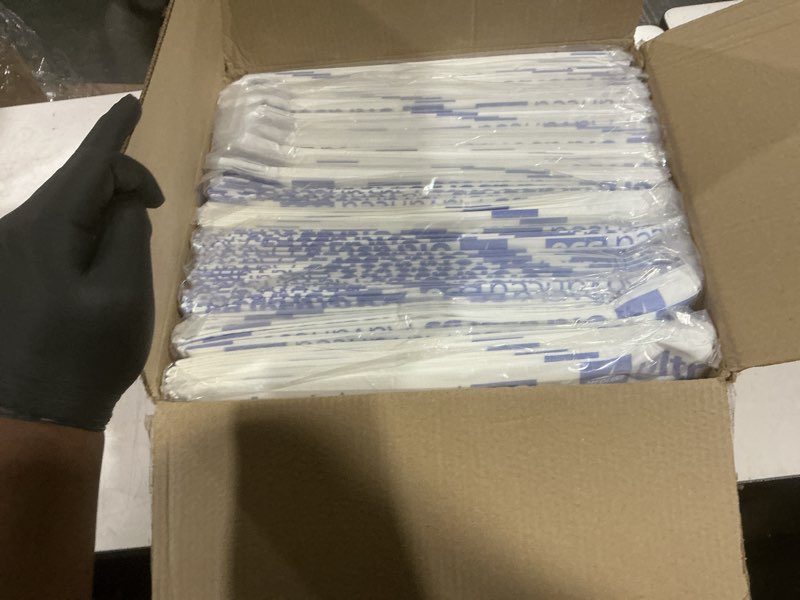 Condition photo showing Good Condition for medline extrasorbs extra strong disposable underpads, super absorbent dry pads, 30 x 36, case of 70 (b00bl6fux4)