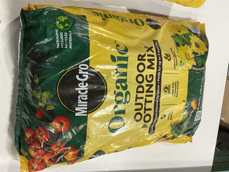 Condition photo showing New/Like New for miracle-gro organic outdoor potting mix - plant soil for outdoor container plants, contains quick-release natural fertilizer, omri listed, 16 qt. 16qt