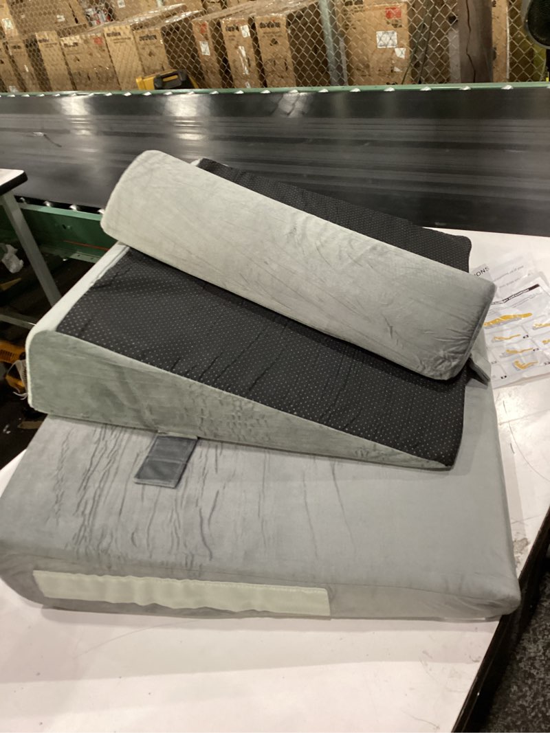 Condition photo showing Good Condition for 3pcs wedge pillow set for after surgery,acid reflux relief, adjustable bed wedge pillows for sleeping,anti snore, memory foam triangle pillow for back&neck&shoulder pain relief, plush grey plush grey 12 in+1 head pillow