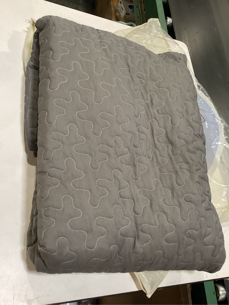 Condition photo showing Good Condition for Cottolester Boho Quilt Set King Size 3 Pieces,Grey Striped Plaid Bedspread,Soft Microfiber Bedding Set with 2 Pillow Shams 110"x90" King Grey