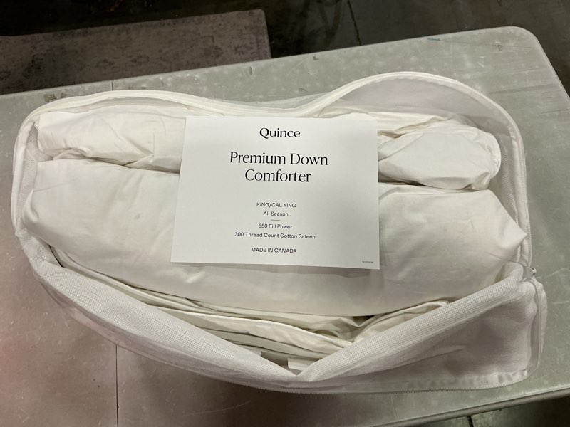 Condition photo showing Good Condition for quince premium down comforter all season king/cal king