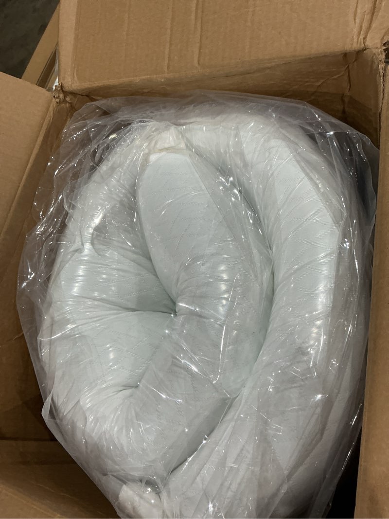 Condition photo showing Good Condition for avenco victoria 8" medium gel memory foam cooling motion isolation mattress, twin size