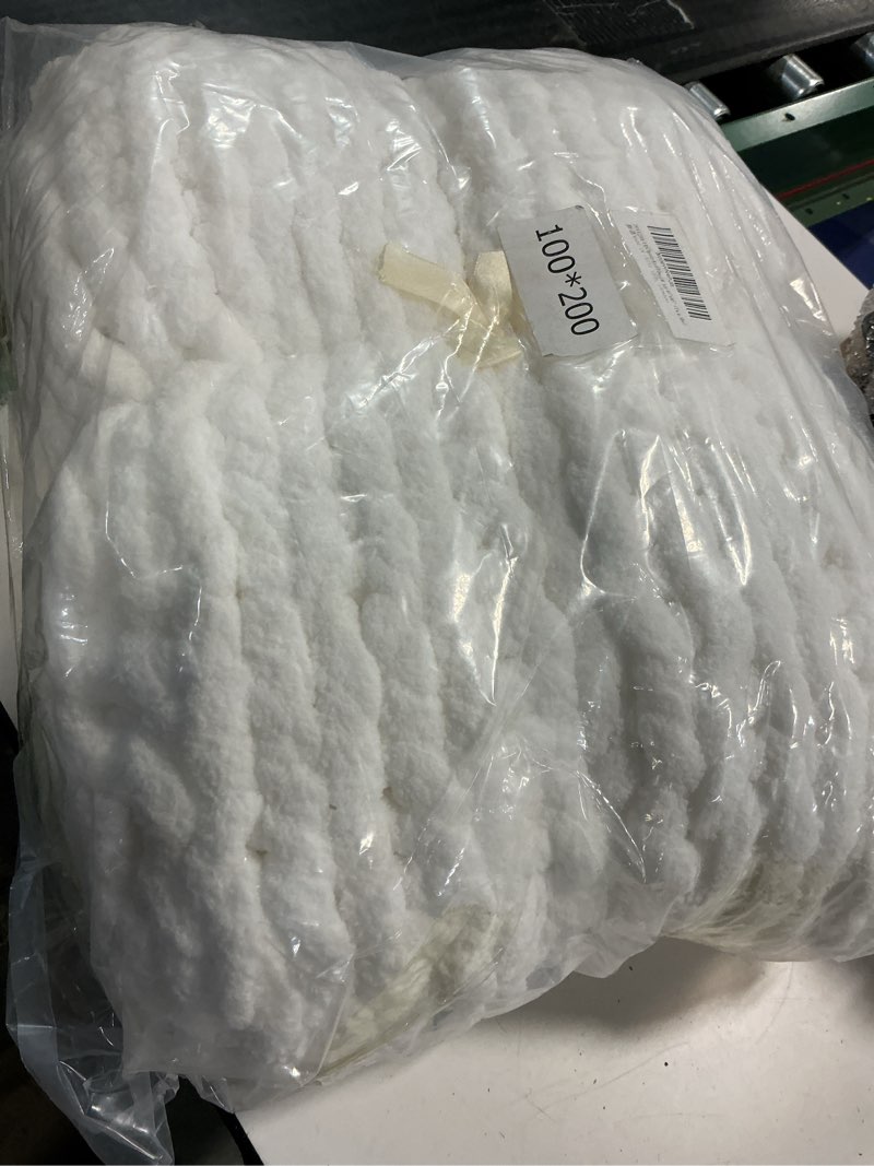 Condition photo showing New/Like New for chunky knit blanket chenille throw hand made soft warm blanket for bed sofa chair home decor white 40x80 inch