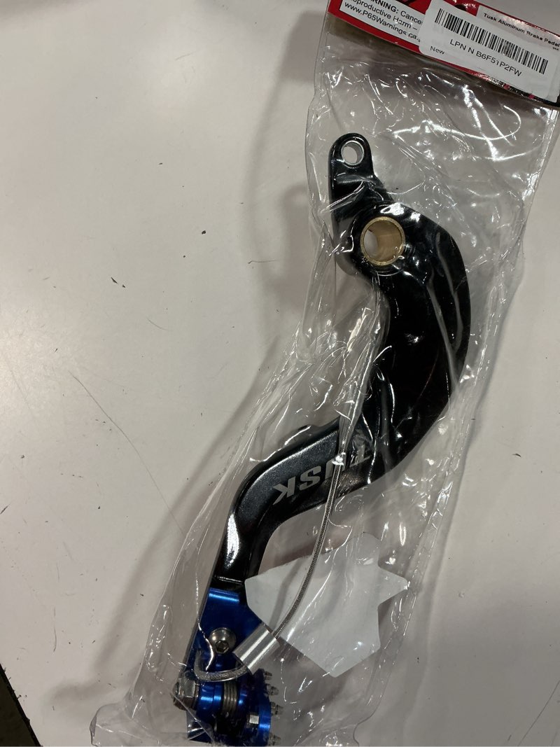 Condition photo showing New/Like New for tusk aluminum brake pedal blue tip compatible with yamaha yz125/yz250 1997-2026/yz250x 2016-2026/yz250x 2016-2026/yz125125 1997-2026