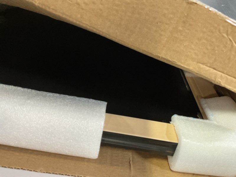 Condition photo showing Good Condition for Yaetm 20x24 Vintage Picture Frame, Ornate Antique Gold 20x24 Frame for Wall, White Mat for 16x20 Photos, 1.4-inch Wide Molding - Portrait or Landscape - Wall Mount for Home (Black/Gold, Single) 20x24 - 1 pack Antique Gold & Black