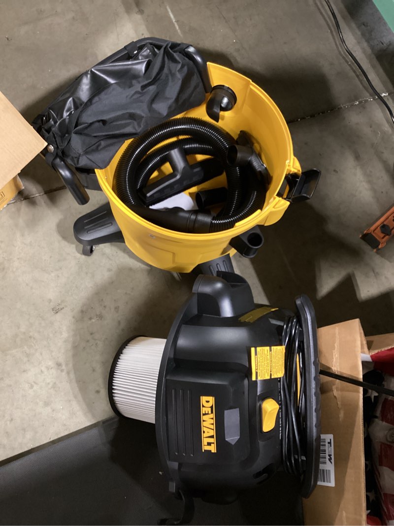 Condition photo showing Good Condition for dewalt stealthsonic quiet 9-gallon 5-hp corded wet/dry shop vacuum with accessories included