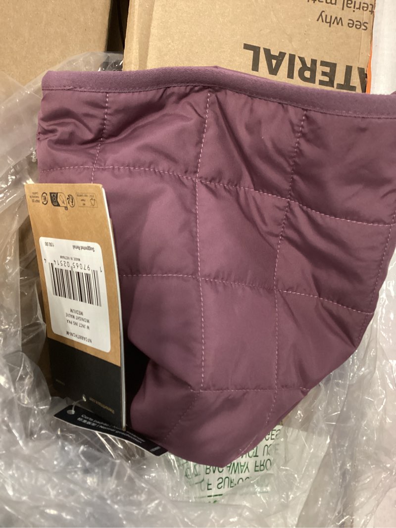 Condition photo showing Good Condition for Red THE NORTH FACE Women's Junction Insulated Parka | Water Repellent Winter Jacket Packed With Insulation & Secure Zip Pockets Medium 