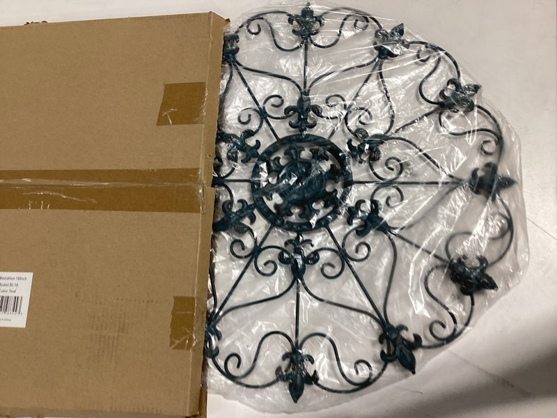 Condition photo showing Good Condition for sale! 16" hand made iron wall medallion, home, room decoration home decor 100% lead free paint, teal color. gift yourself or a loved one!