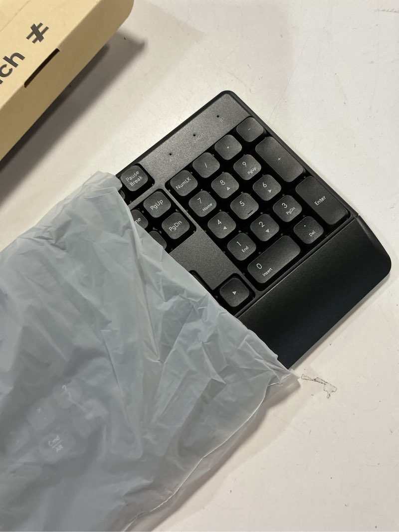 Condition photo showing As Is for seenda Wireless Bluetooth Keyboard and Mouse Combo, COE200 Ergonomic Wireless Keyboard Mouse with Wrist Rest, Multi-Device Connection, Full-Size, Compatible for Computer/Laptop/Mac/MacBook, Black