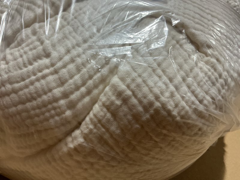 Condition photo showing As Is for cotton gauze duvet cover, king, undyed
