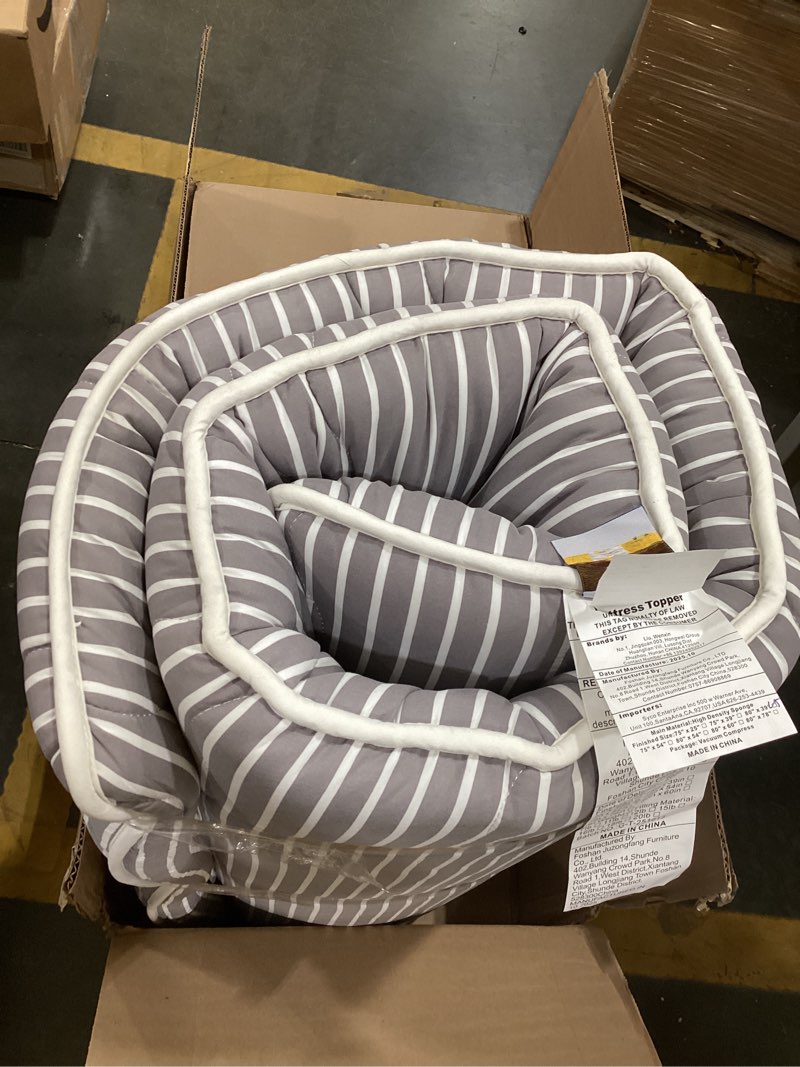 Mattress Pad, unknown size