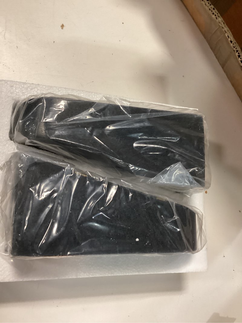 https://lotting-media.assets.bidfta.com/lotting_a82295c4-a890-4bd8-9ac6-6a2704fcd1bb