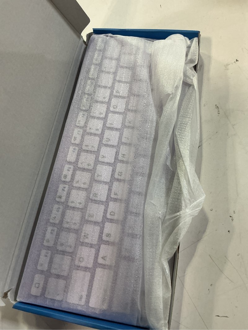 Condition photo showing Good Condition for omoton bluetooth keyboard compatible with ipad a16 11th 10th generation, ipad 10.2 (9th/8th/7th), ipad pro 13/12.9/11 inch, ipad air/mini and more ios devices, purple