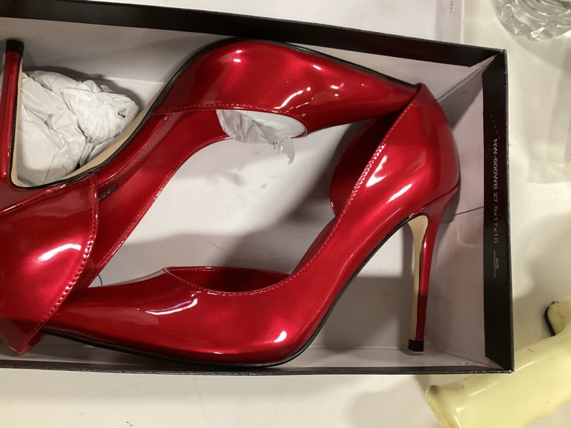 Condition photo showing New/Like New for Nine West Women's Folowe Pump 8 Dark Red Patent 600