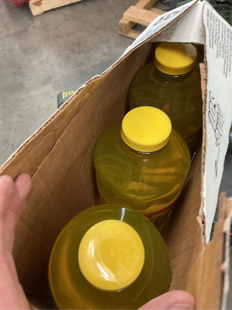 Condition photo showing New/Like New for pine-sol multi-surface - cleaner / desinfectant - liquid - bottle - 0.6 gal - lemon fresh - concentrated (pack of 3)
