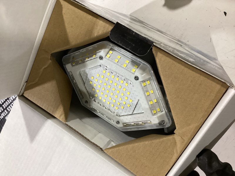Condition photo showing Good Condition for bell + howell 8000 -lumens led screw-in ceiling-mounted work light