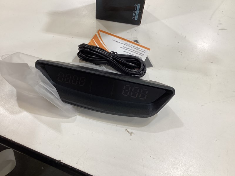 Condition photo showing Good Condition for sinotrack digital gps speedometer universal heads up display for car 5.5 inch large lcd display hud with mph speed fatigued driving alert overspeed alarm trip meter for all vehicle
