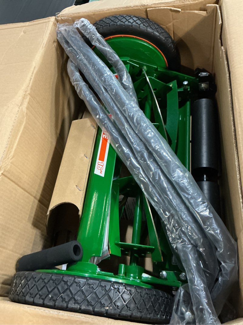 Condition photo showing Good Condition for scott's 16 in. manual walk behind push reel lawn mower