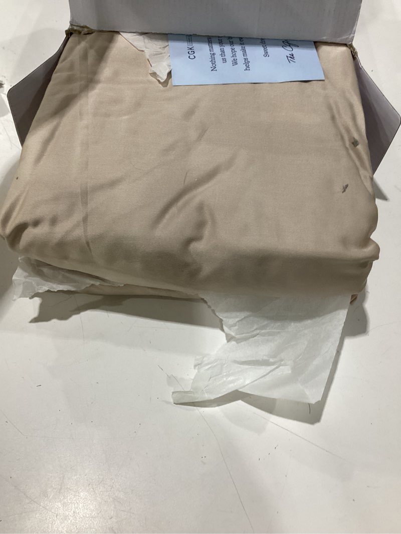 Condition photo showing As Is for extra deep cotton fitted sheet queen size - 400 thread count - cream | single fitted bottom sheet only, 100% cotton, fits 18 to 24 inch deep mattress, hotel luxury, soft, breathable & cooling queen 04 - cream