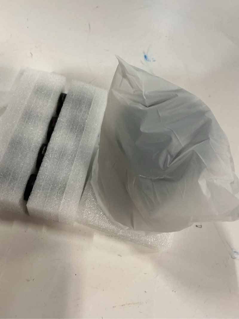 Condition photo showing Good Condition for Airversa Waterless Essential Oil Diffuser Starter Kit with 4 x 10mL Hotel Scent Fragrance Oil, Battery Operated Mini Scent Air Machine Portable Diffuser for Home Car Office, AN8 Kit Black Black+4x10ml