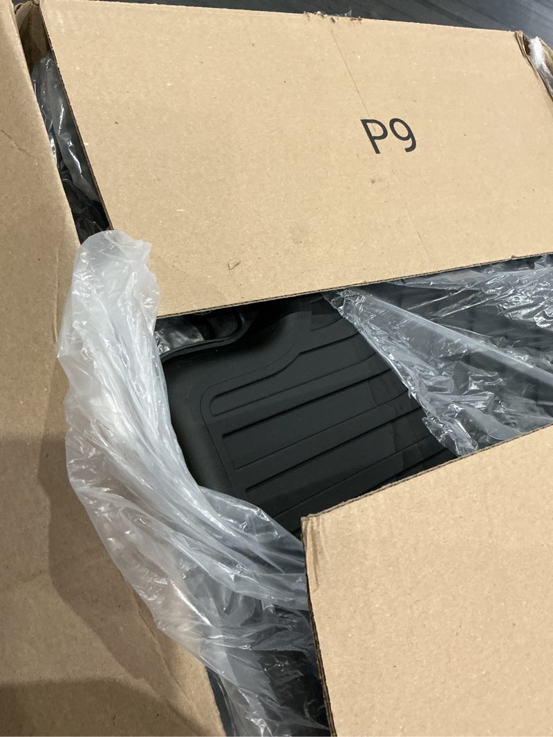 Condition photo showing Good Condition for Untitled Item