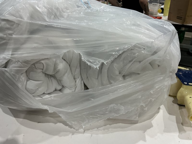 Condition photo showing As Is for l lovsoul down alternative queen comforter duvet insert,all season duvet insert with corner tabs,white comforter queen size 90x90inches queen white