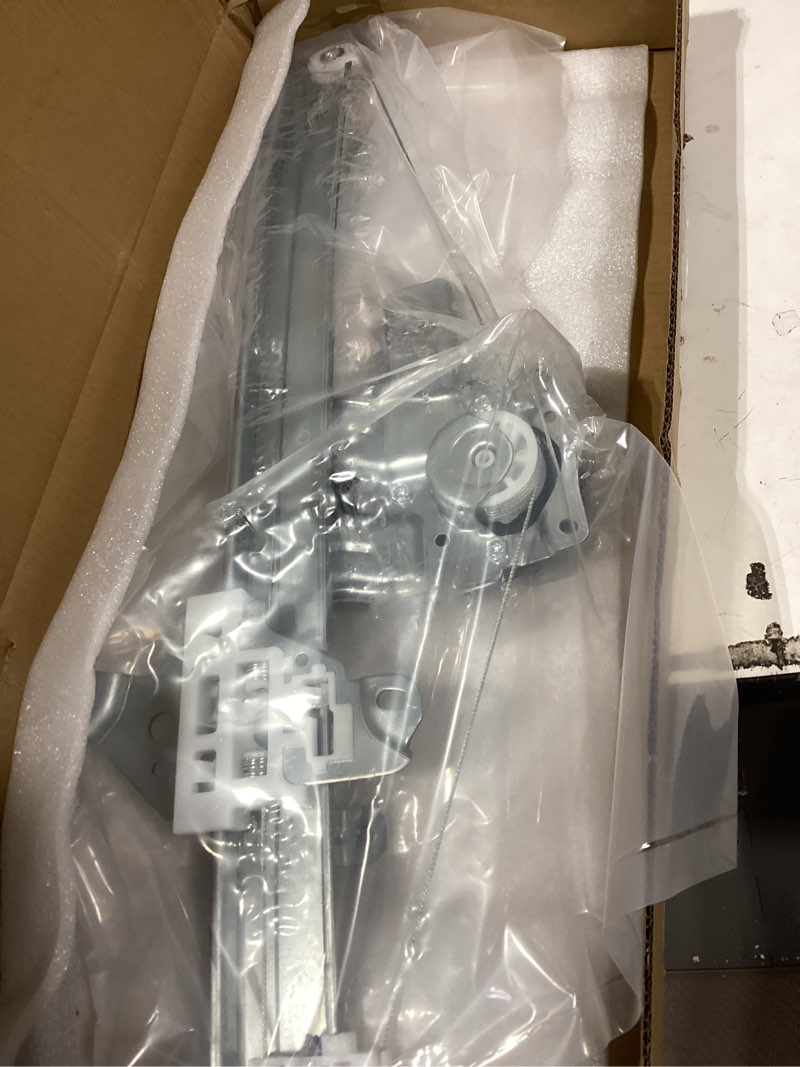 Condition photo showing Good Condition for front right passenger side power window regulator with motor assembly compatible for 2019-2022 nissan altima replacement 807206ca0a, 807316ca0a