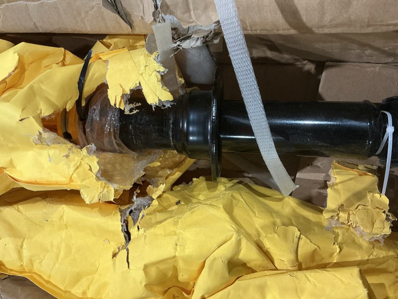 Condition photo showing Good Condition for scitoo shocks, front struts shock absorber fit for 2007 2008 2009 2010 2011 2012 2013 for chevy silverado 1500,2007 2008 2009 2010 2011 2012 2013 for gmc sierra 1500 39105 set of 2 [4wd rwd] 2pcs-front 2007-2013 for chevrolet silverado 1500, 2007-2013 for gmc sierra 1500