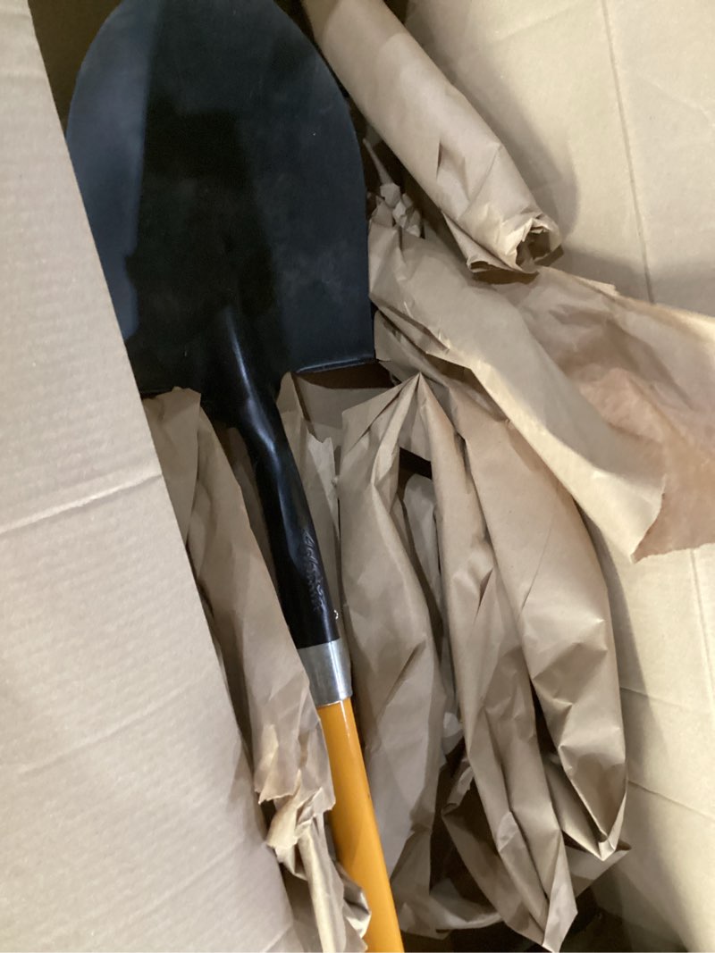 Condition photo showing Good Condition for ashman heavy-duty digging shovel (1 pack) 41-inch with trenching blade and comfortable handle - ideal for garden, landscaping, construction, and masonry - perfect for digging soil, dirt, and gravel.
