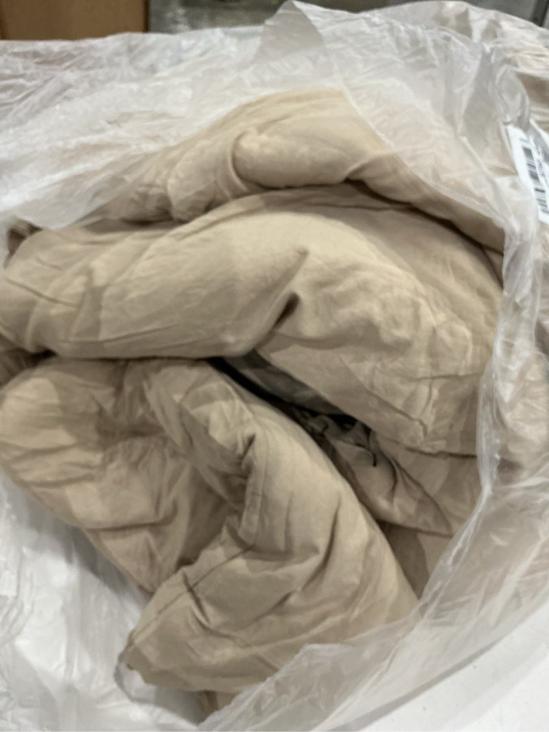 Condition photo showing As Is for bedsure full comforter set, khaki soft prewashed bedding for all seasons, 3 pieces gentlesoft™ bed set, 1 lightweight comforter (82"x86") and 2 pillowcases (20"x26") full(82"x86") 20 - khaki