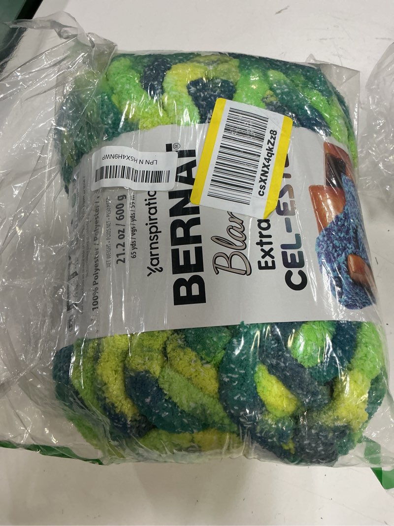 Condition photo showing New/Like New for bernat blanket extra thick cel-este chunky yarn, orion green,orion green 1 pack extra thick cel-este
