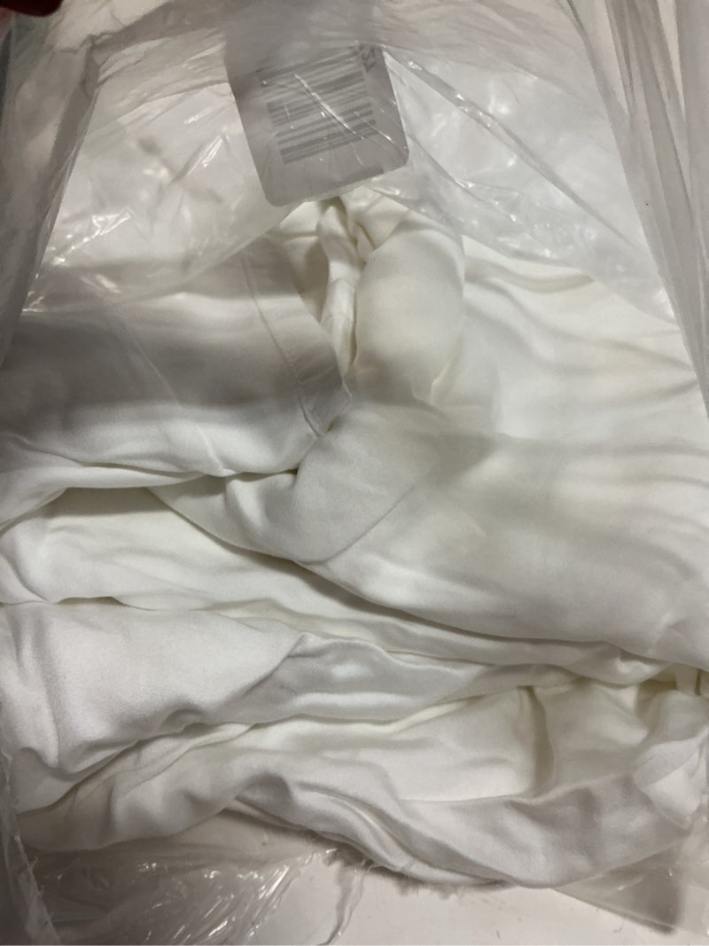 Condition photo showing Good Condition for bamboo sheet set, queen, white