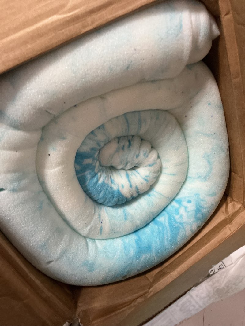 Condition photo showing Good Condition for novilla memory foam mattress topper twin - 2 inch cooling gel infused memory foam | slow-rebound pressure relief | certipur certified | comfort for sleeper sofa, rv, camper, dorm room 2 inch blue twin