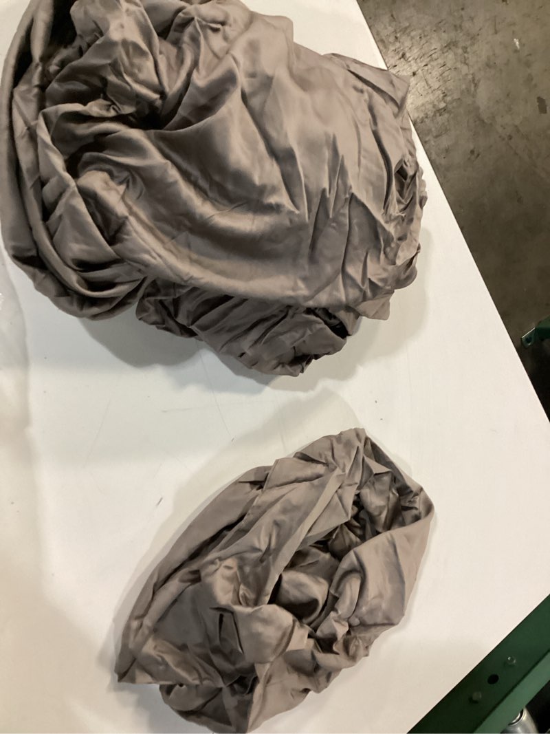 Condition photo showing Good Condition for bamboo fitted sheet and pillowcase, twin, stone