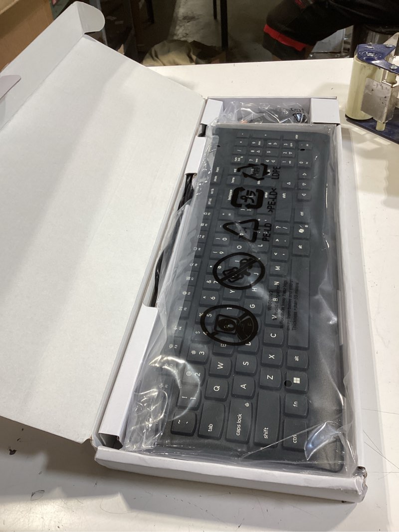 Condition photo showing Good Condition for lenovo 300 usb combo, full-size wired keyboard & mouse, ergonomic, left or right hand mouse, optical mouse, gx30m39606, black keyboard + mouse