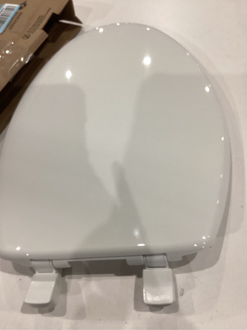 Condition photo showing Good Condition for bemis 7300slec slow close toilet seat, easy clean hinges and durable plastic seat, made in usa, elongated, white