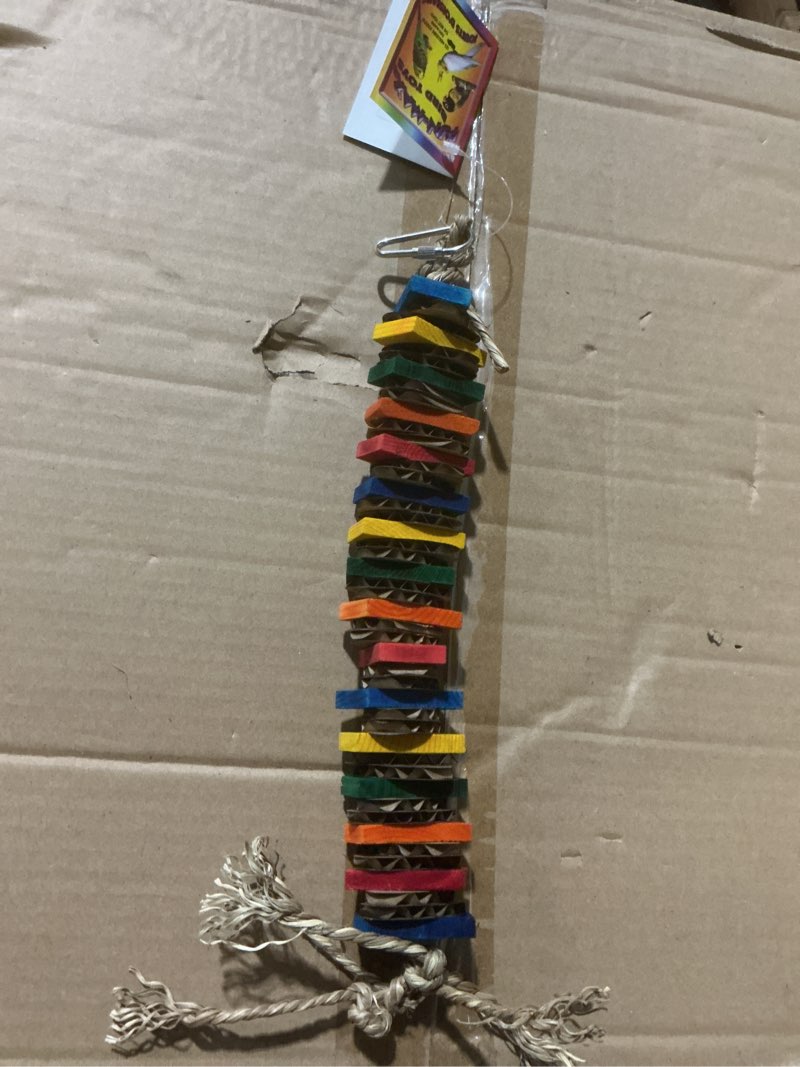 Condition photo showing New/Like New for Zoo-Max Slice SHRED-X Birdt Toy, Large