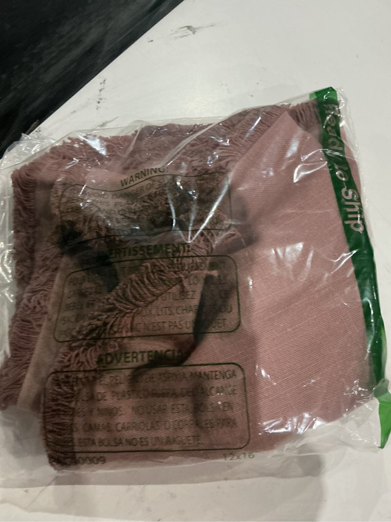 Condition photo showing Good Condition for loloi chris loves julia darla collection pcj0025 mauve 18'' x 18'' cover only pillow mauve cover only