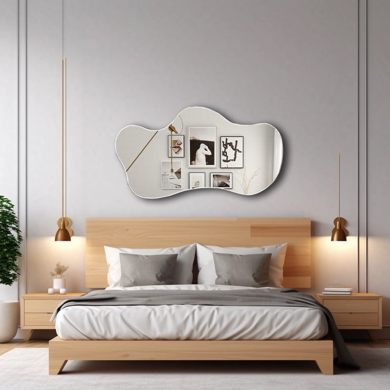 MARTE Asymmetrical Wall Mirror