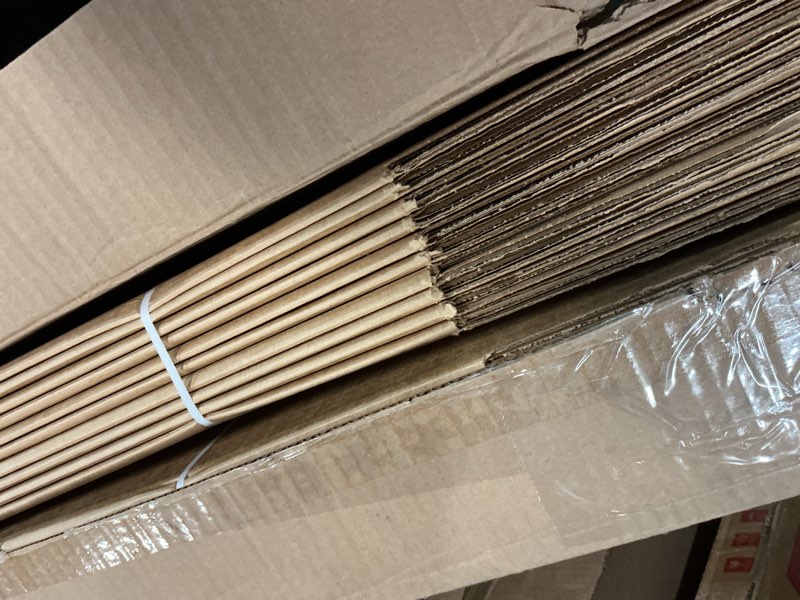 Condition photo showing New/Like New for bankers box?? smoothmove??? classic moving boxes  medium  20pk