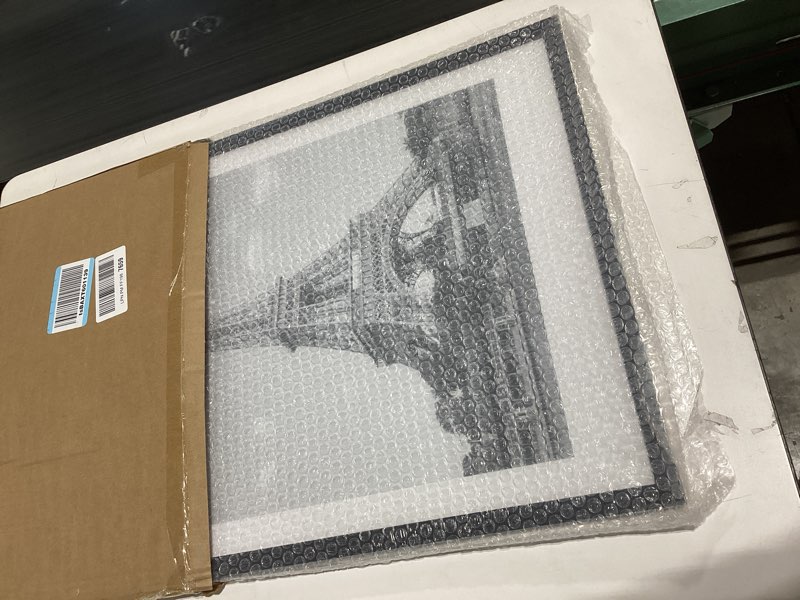 Condition photo showing New/Like New for upsimples 16x24 picture frame, display pictures 14x20 with mat or 16 x 24 without, wall hanging poster frames, black, 1 pack