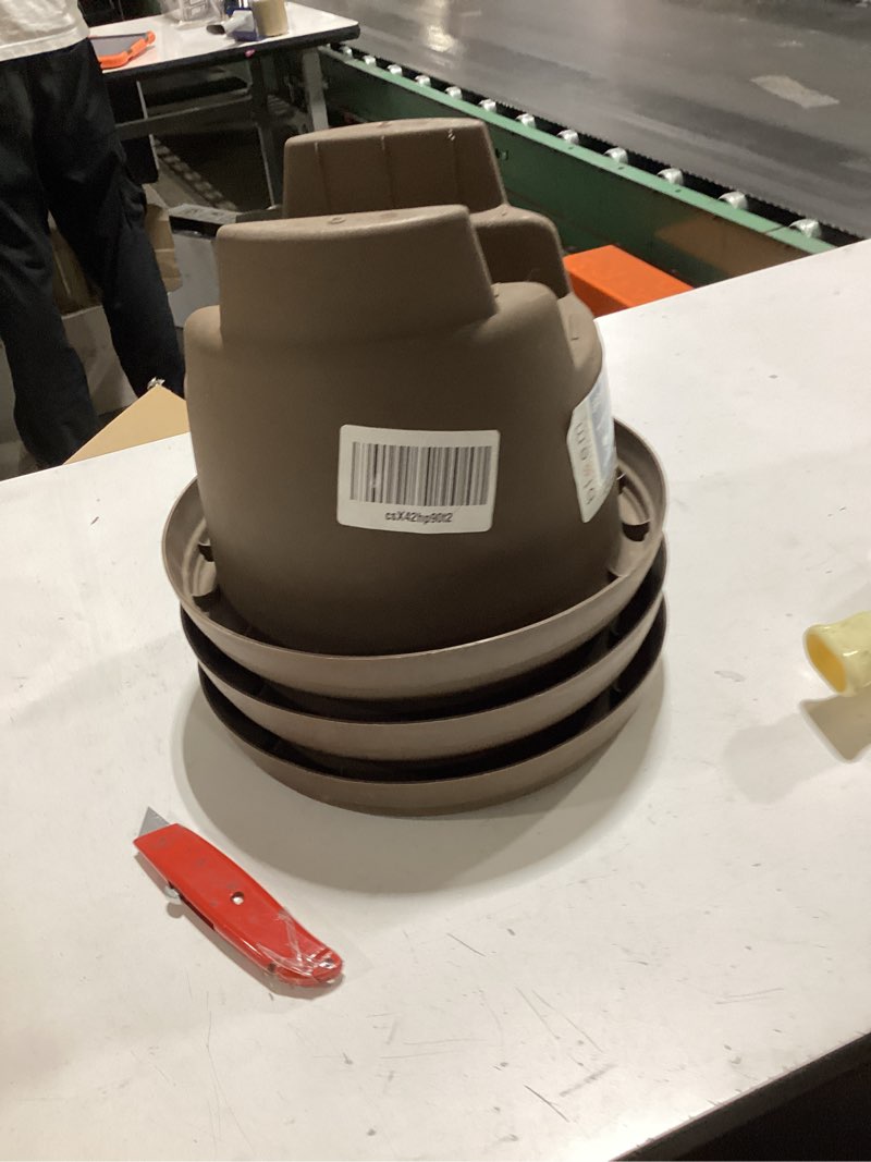 Condition photo showing Good Condition for bloem modica deck rail round planter: 12" - charcoal - matte finish, fits rail sizes 3"-3.75", durable resin pot, for indoor and outdoor use, gardening, 2 gallon capacity