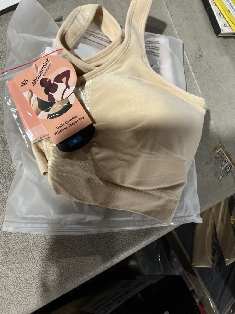 Condition photo showing Good Condition for SHAPERMINT Wireless Bras for Women No Underwire – Small to Plus Size Bralettes with Support and Natural Lift XL: 34DDD/F, 36DD/E–DDD/F, 38D, 40C Beige, Fixed Straps
