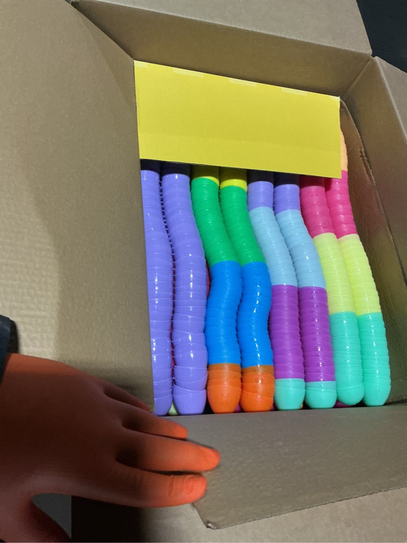 Condition photo showing Good Condition for 1000 pcs plastic easter eggs,bulk fillable easter eggs for easter hunt,basket stuffers fillers,theme party favor decoration,surprise eggs,easter classroom prize supplies 1000eggs