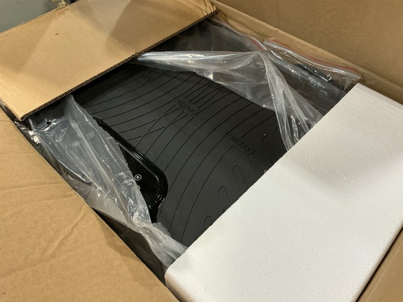 Condition photo showing As Is for Vibration Plate Exercise Machine, Vibrating Plate Platform for Lymphatic Drainage with 200 Adjustable Speeds, Power Vibration Plate for Weight Loss & Fitness, Supports Weight 450 Lbs Jet Black