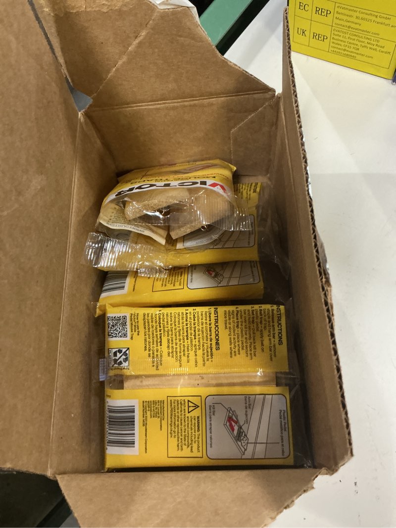 Condition photo showing As Is for victor mouse traps m035-12, plastic pedal, sustainably sourced fsc wood, wooden mouse traps, 12 pack 12 plastic pedal traps