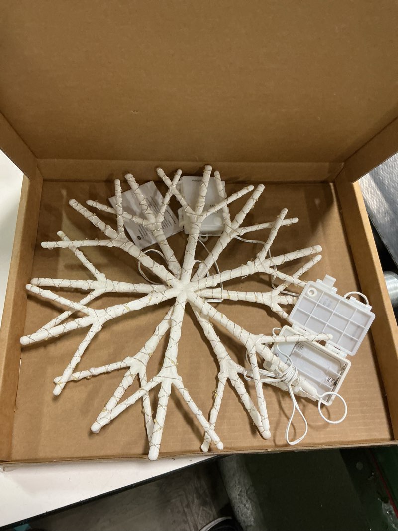 Condition photo showing Good Condition for Hairui White Snowflake Lights Battery Operated with Timer 70 LED Fairy Lights 14IN for Window Christmas Decoration 1 SET